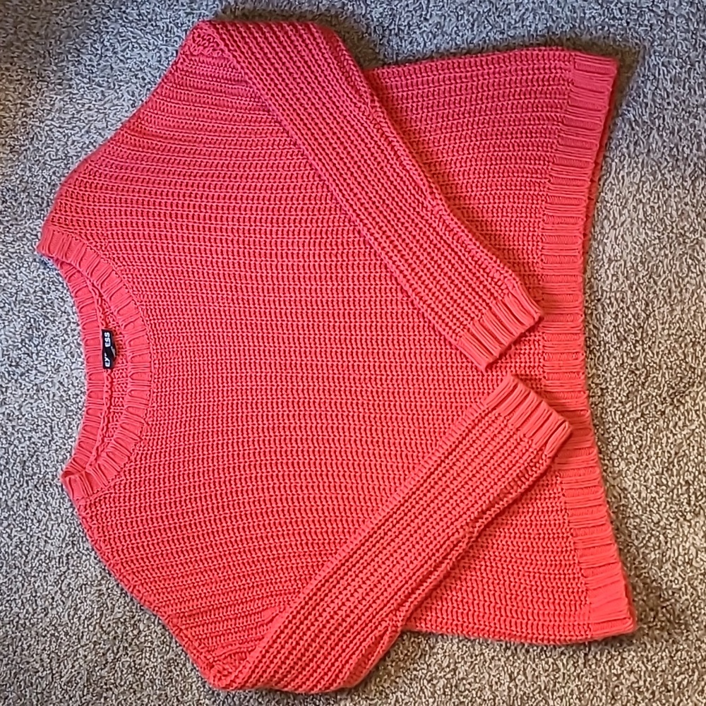 Express sweater‎